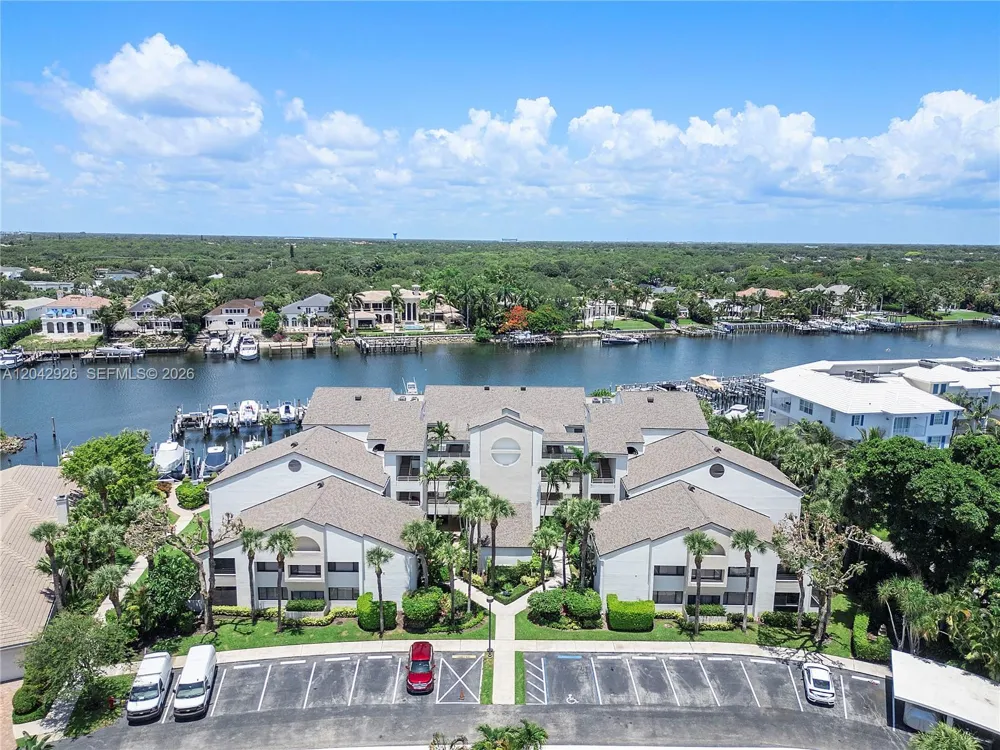 522 Oak Harbour Dr #522 Juno Beach, FL 33408