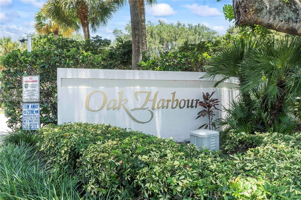 522 Oak Harbour Dr #522 Juno Beach, FL 33408
