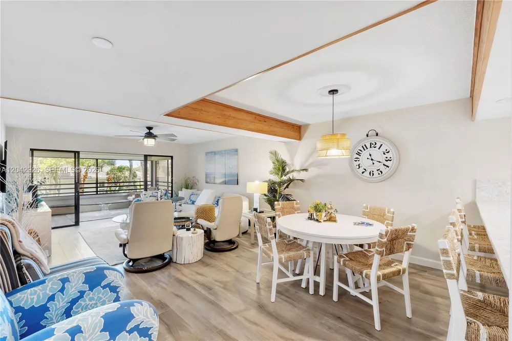 522 Oak Harbour Dr #522 Juno Beach, FL 33408