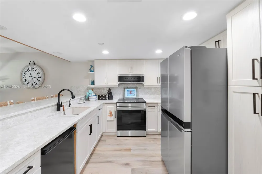 522 Oak Harbour Dr #522 Juno Beach, FL 33408