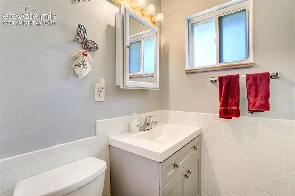 1215 Fosdick Drive Colorado Springs, CO 80909