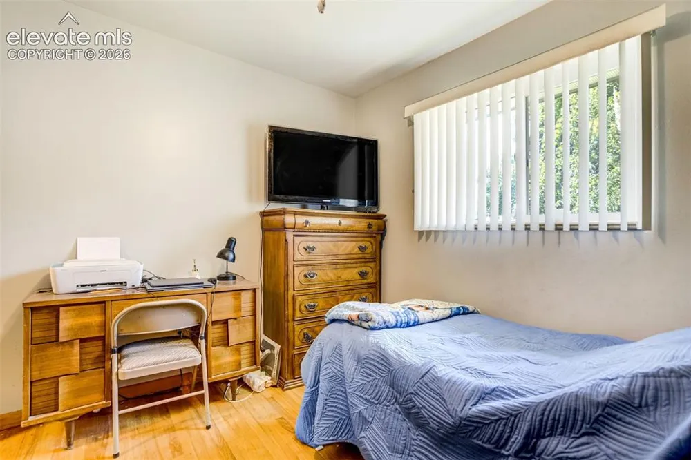 1215 Fosdick Drive Colorado Springs, CO 80909