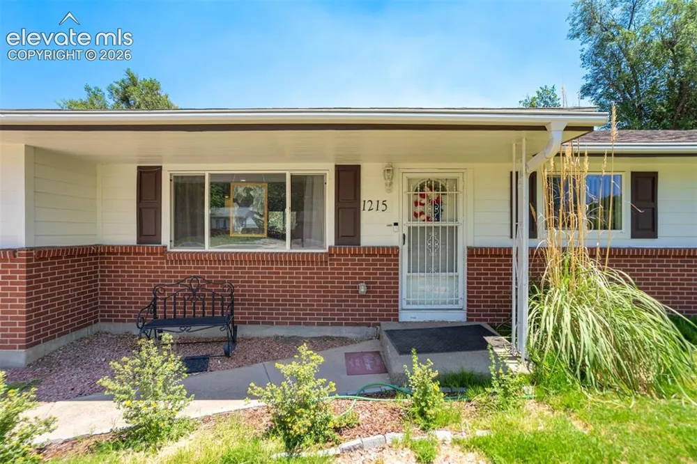 1215 Fosdick Drive Colorado Springs, CO 80909