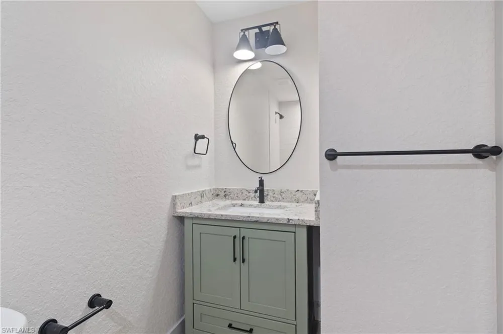 17203 Chase Avenue Port Charlotte, FL 33948
