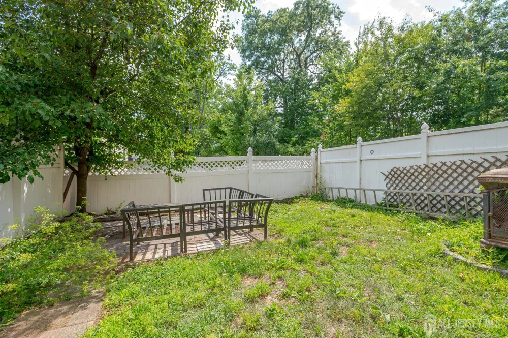 39 Amboy Avenue Metuchen, NJ 08840