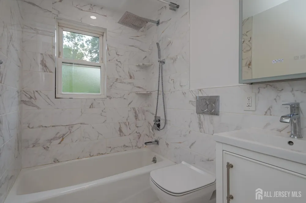 39 Amboy Avenue Metuchen, NJ 08840