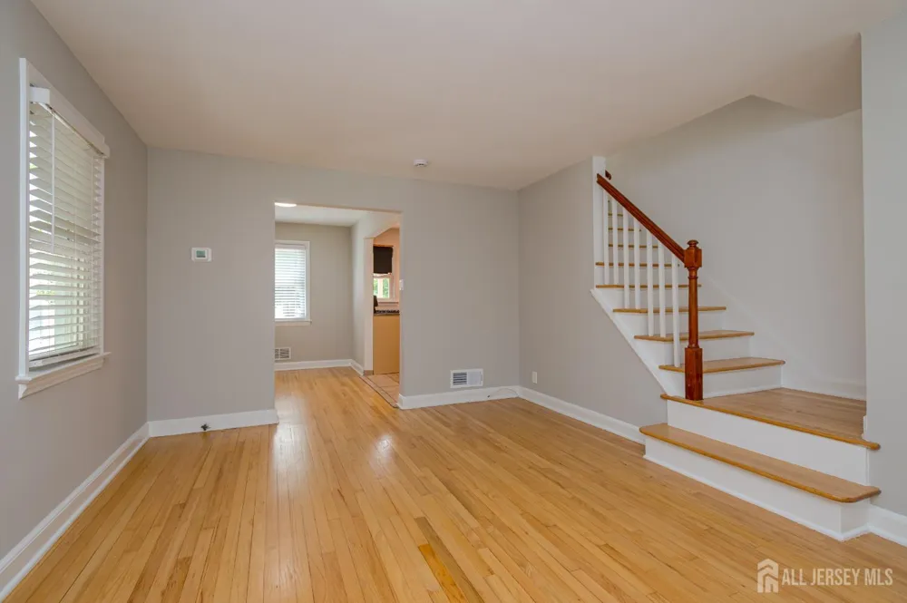 39 Amboy Avenue Metuchen, NJ 08840