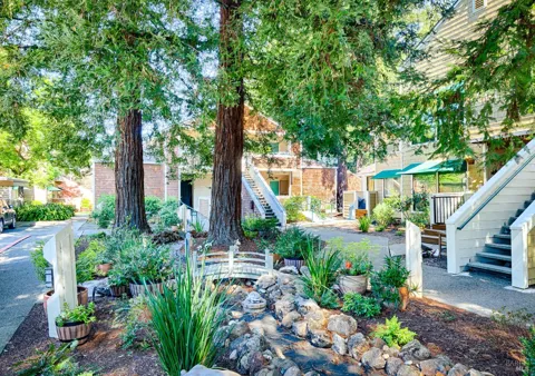901 Russell Avenue ##136