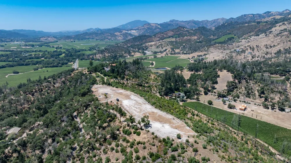 3560 Silverado Trail St. Helena, CA 94574