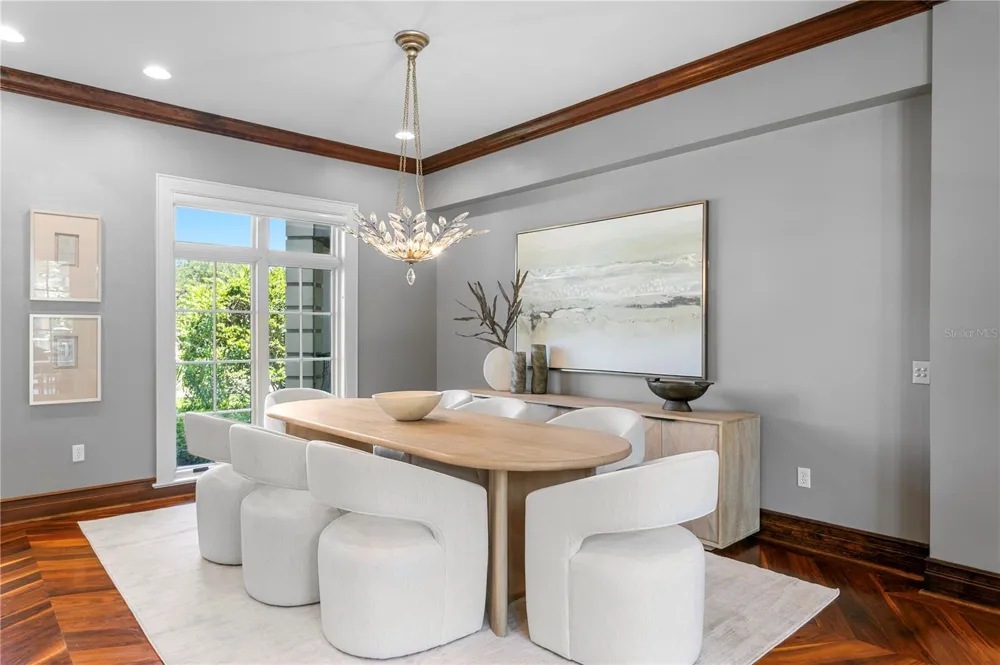 401 SNELL ISLE BOULEVARD NE St Petersburg, FL 33704