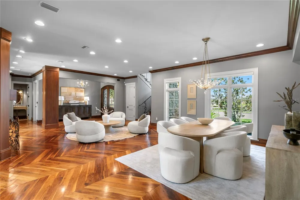 401 SNELL ISLE BOULEVARD NE St Petersburg, FL 33704