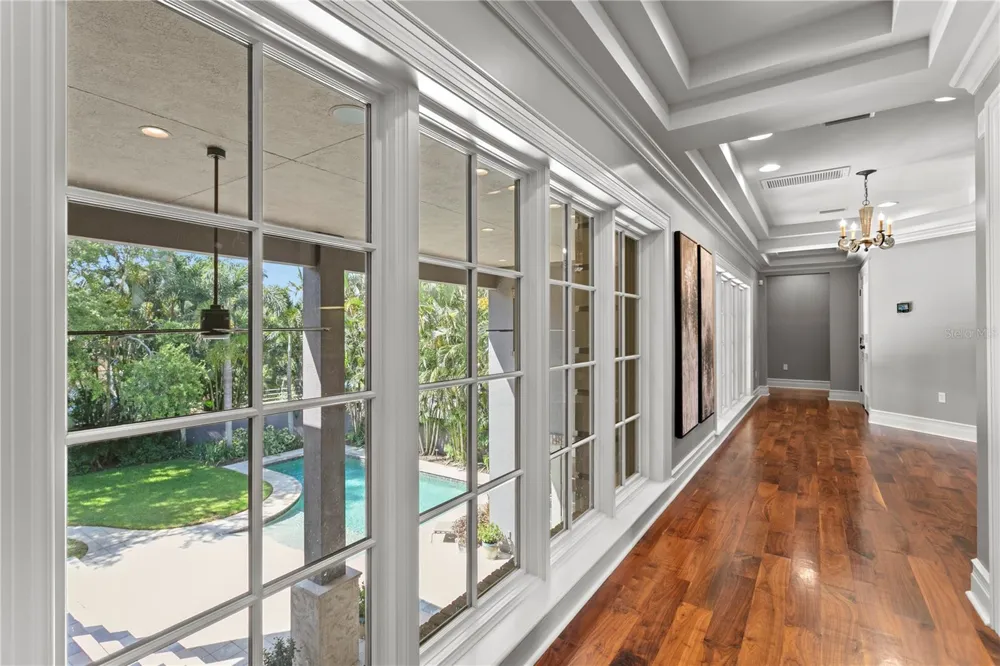 401 SNELL ISLE BOULEVARD NE St Petersburg, FL 33704