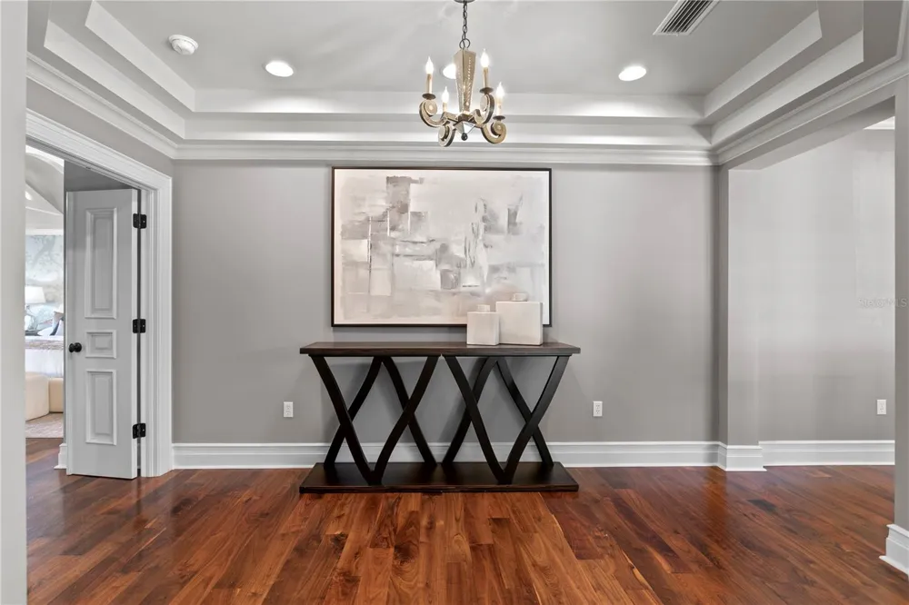 401 SNELL ISLE BOULEVARD NE St Petersburg, FL 33704