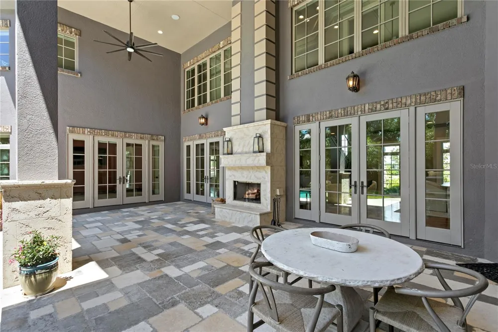 401 SNELL ISLE BOULEVARD NE St Petersburg, FL 33704
