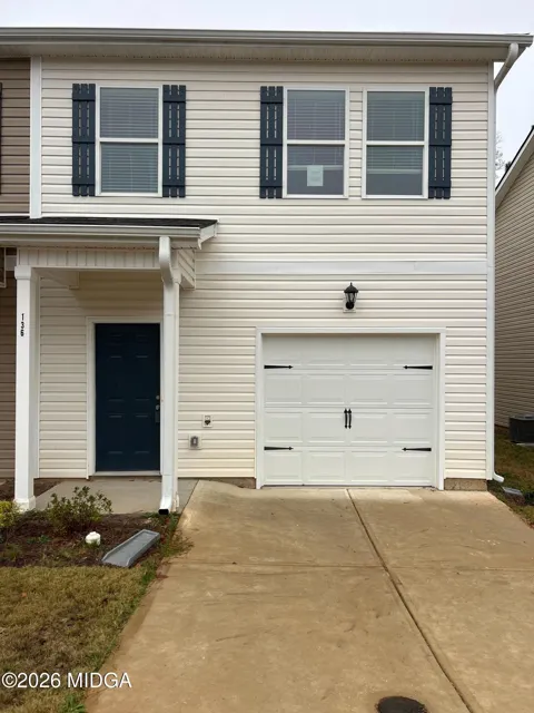 136 Red Oak Trail NW