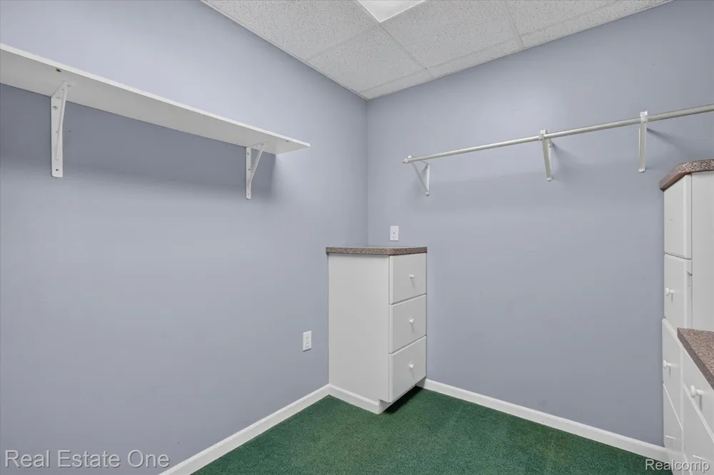 9610 Forest Ridge Drive Clarkston City, MI 48348
