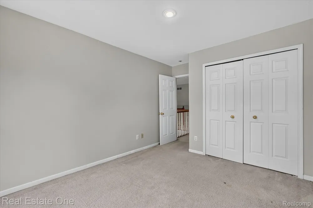 9610 Forest Ridge Drive Clarkston City, MI 48348