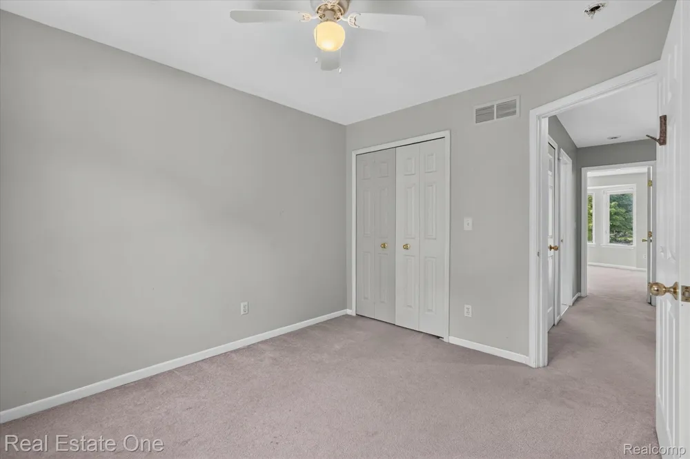 9610 Forest Ridge Drive Clarkston City, MI 48348