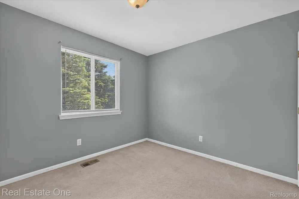 9610 Forest Ridge Drive Clarkston City, MI 48348