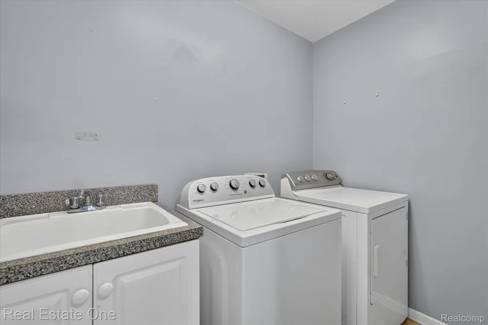 9610 Forest Ridge Drive Clarkston City, MI 48348