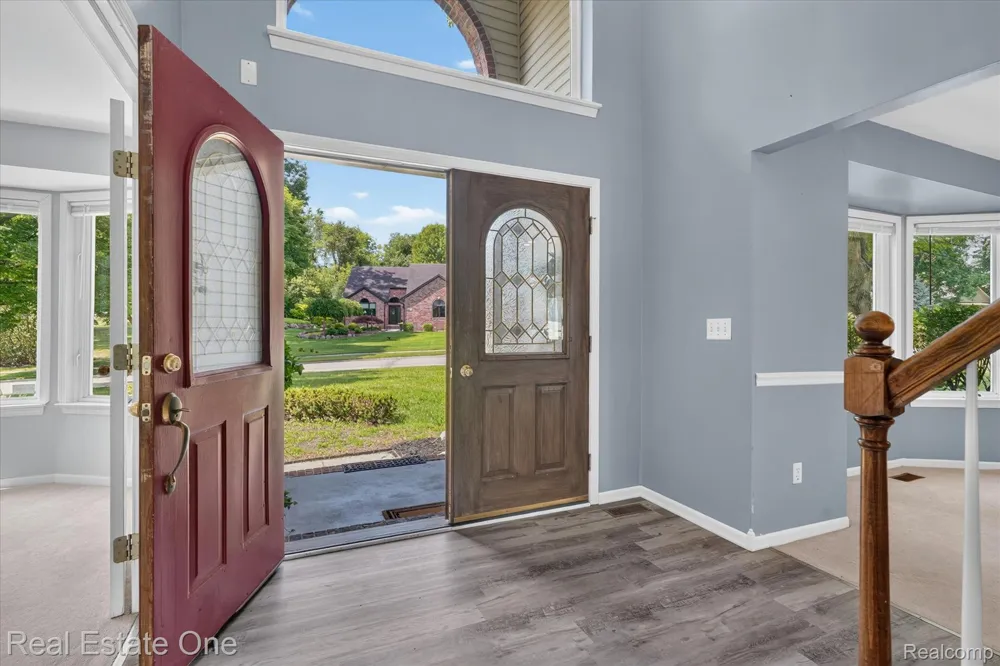 9610 Forest Ridge Drive Clarkston City, MI 48348