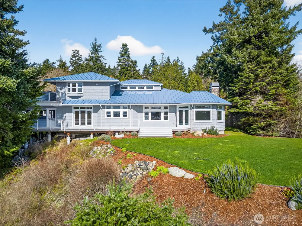 8651 Turners Bay Place Anacortes, WA 98221