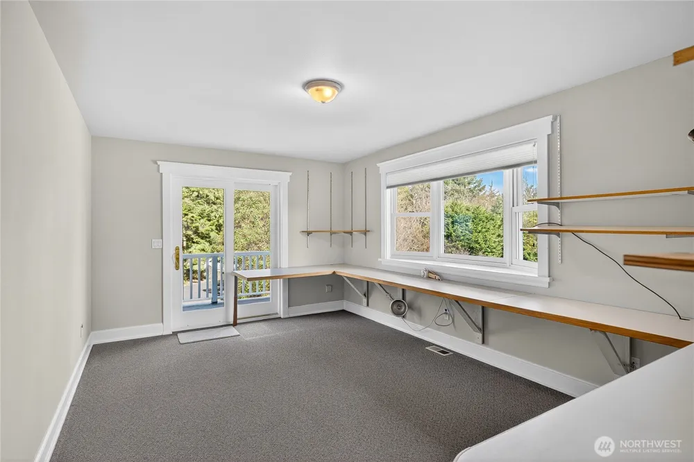 8651 Turners Bay Place Anacortes, WA 98221