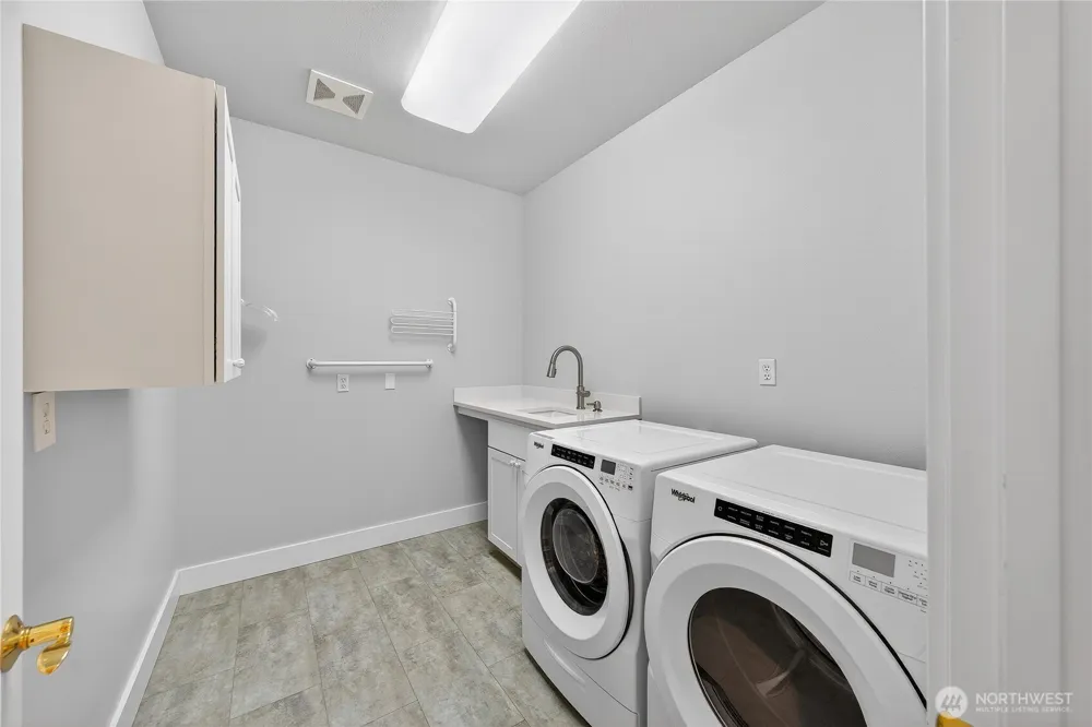 8651 Turners Bay Place Anacortes, WA 98221