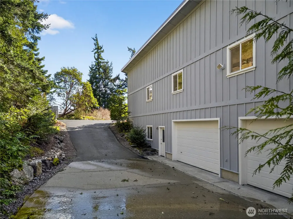 8651 Turners Bay Place Anacortes, WA 98221