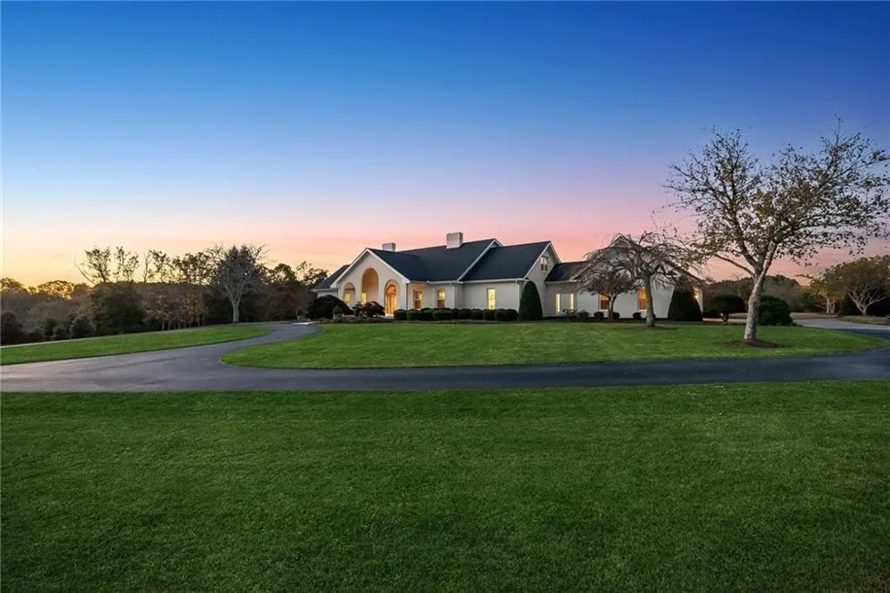 1892 Blacks Mill Road Dawsonville, GA 30534