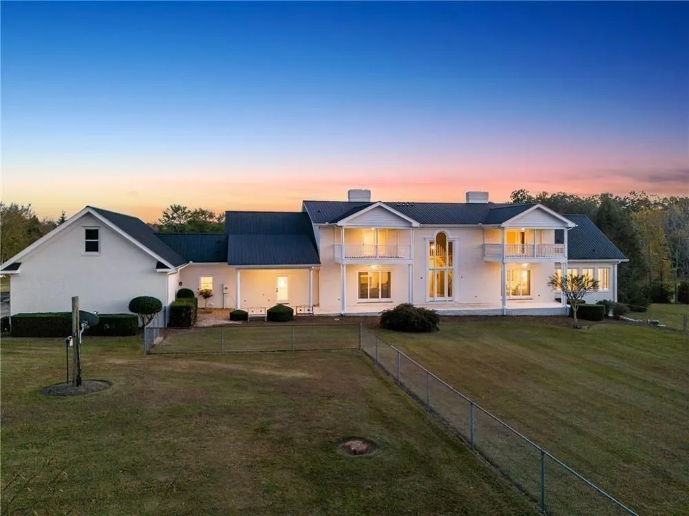1892 Blacks Mill Road Dawsonville, GA 30534