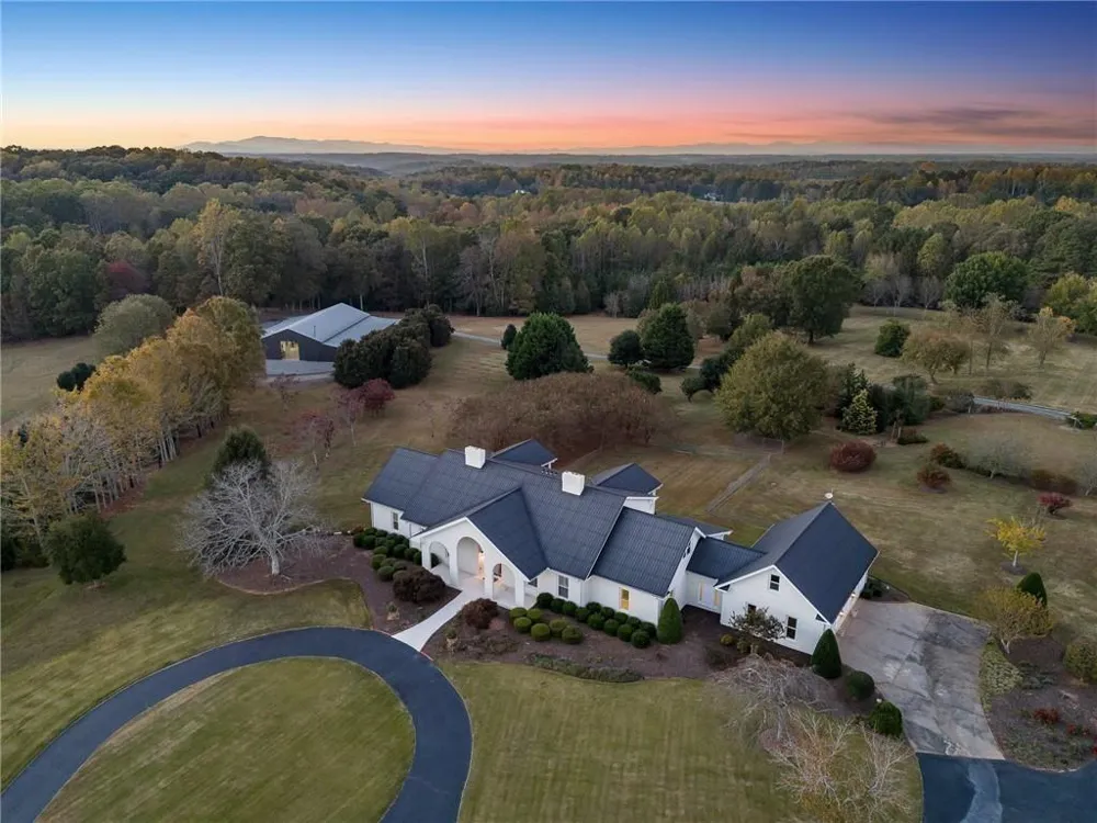 1892 Blacks Mill Road Dawsonville, GA 30534
