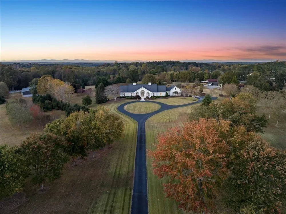 1892 Blacks Mill Road Dawsonville, GA 30534