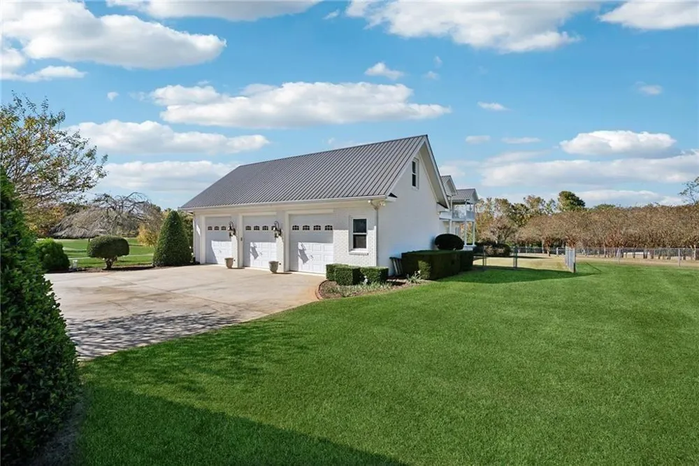 1892 Blacks Mill Road Dawsonville, GA 30534