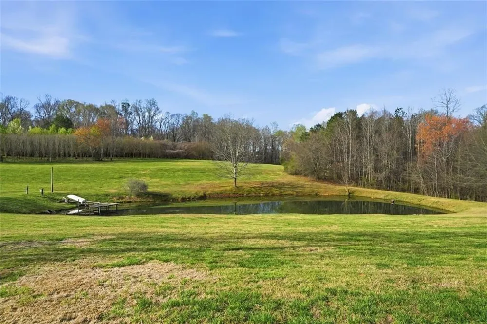 1892 Blacks Mill Road Dawsonville, GA 30534