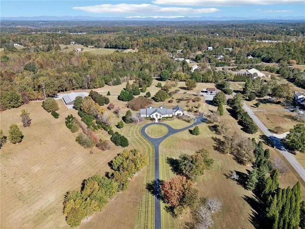 1892 Blacks Mill Road Dawsonville, GA 30534