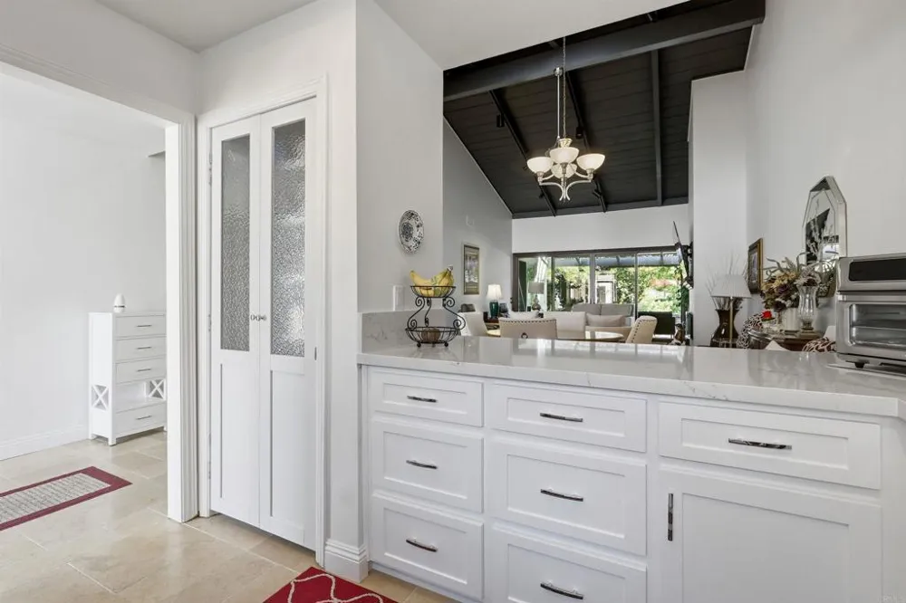16119 El Tae Pauma Valley, CA 92061