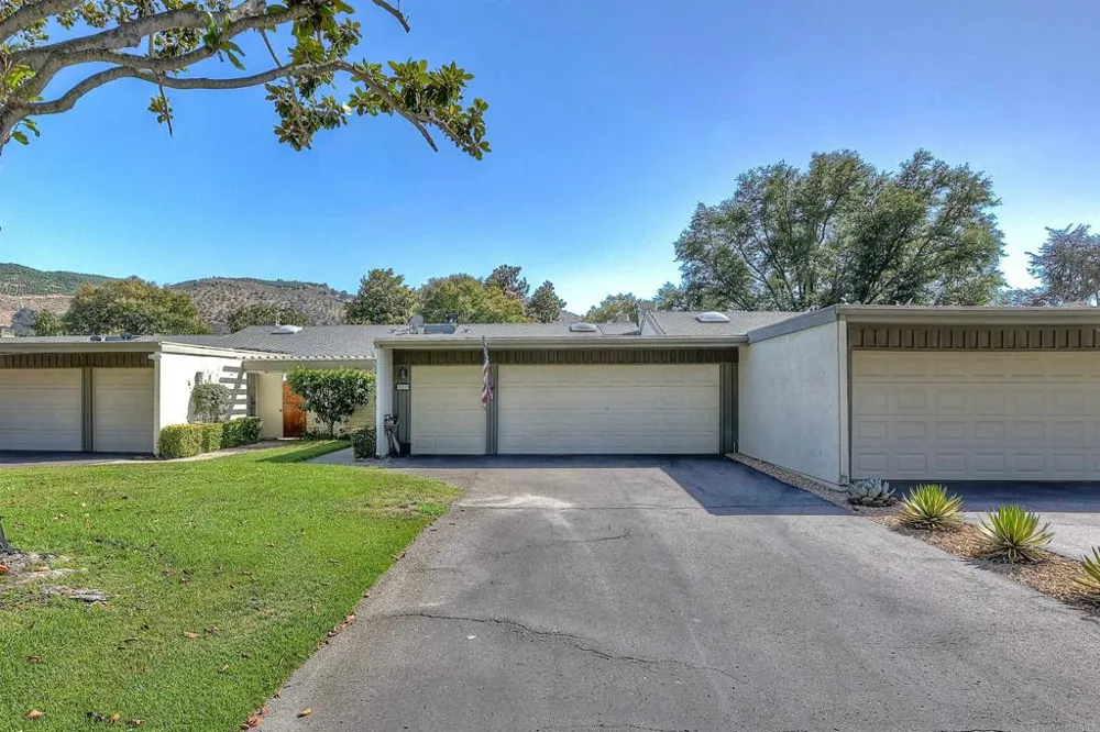 16119 El Tae Pauma Valley, CA 92061