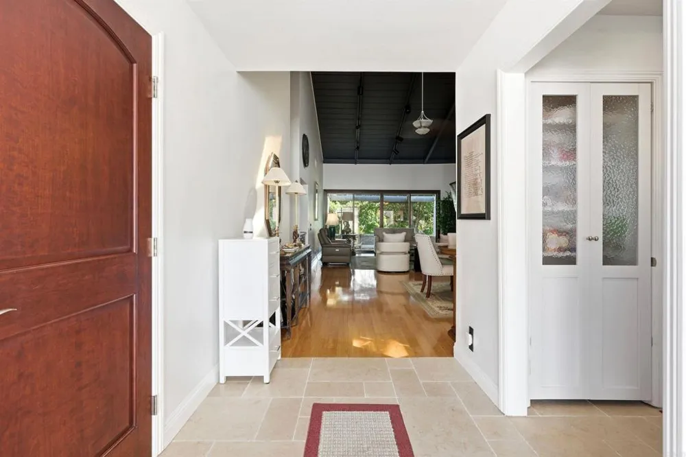16119 El Tae Pauma Valley, CA 92061