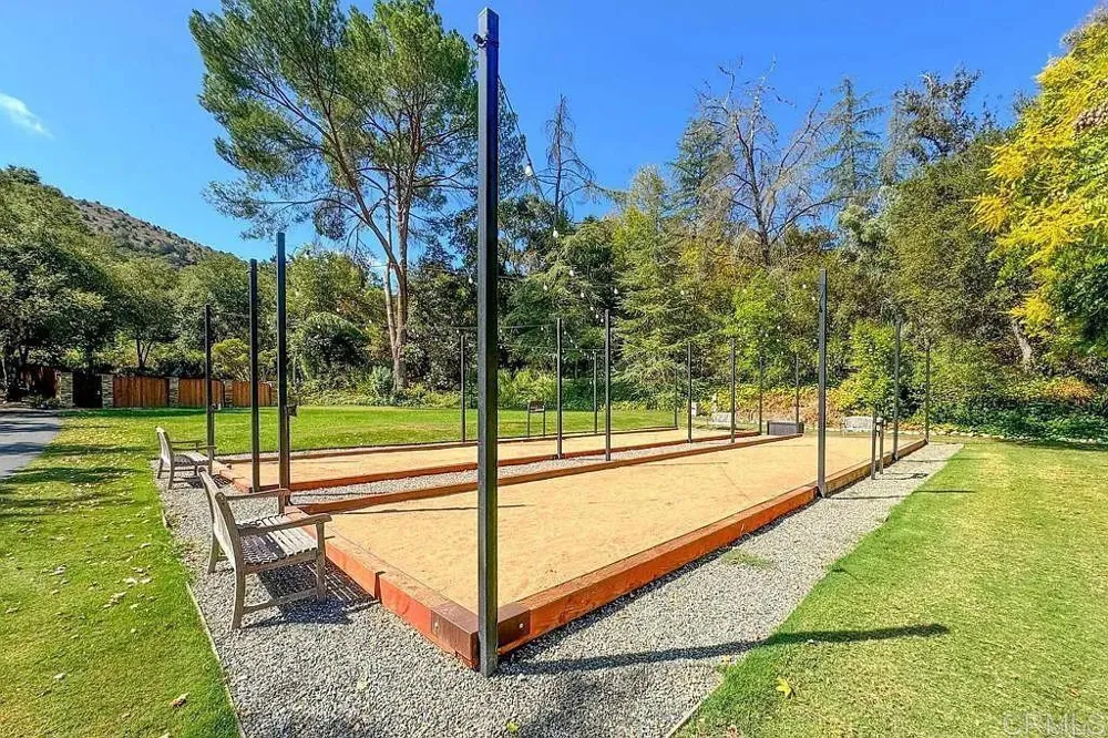 16119 El Tae Pauma Valley, CA 92061