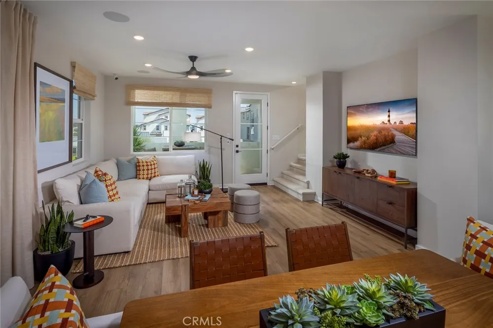 6052 Burren Way Eastvale, CA 92880