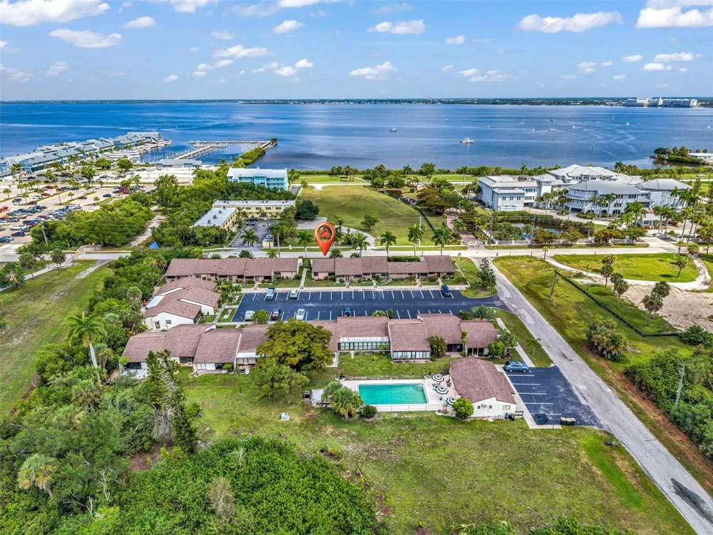1001 W MARION AVENUE #5 Punta Gorda, FL 33950