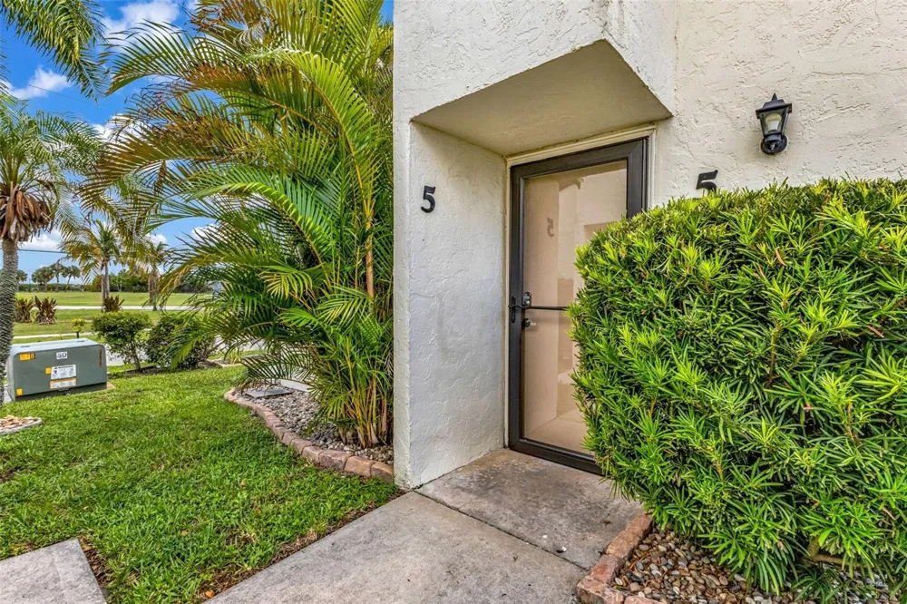 1001 W MARION AVENUE #5 Punta Gorda, FL 33950