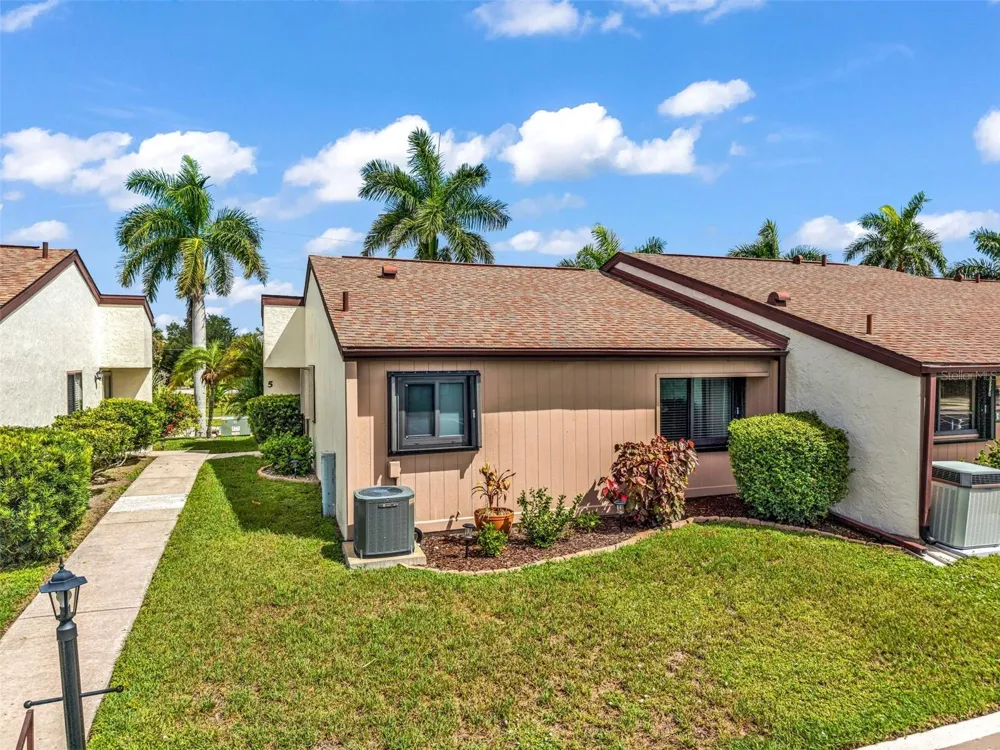 1001 W MARION AVENUE #5 Punta Gorda, FL 33950