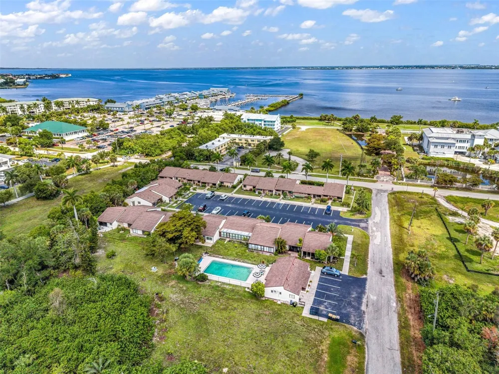 1001 W MARION AVENUE #5 Punta Gorda, FL 33950