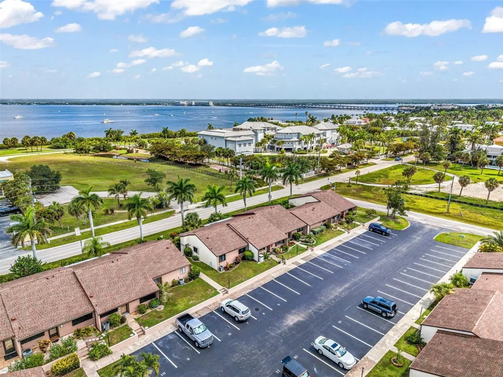 1001 W MARION AVENUE #5 Punta Gorda, FL 33950