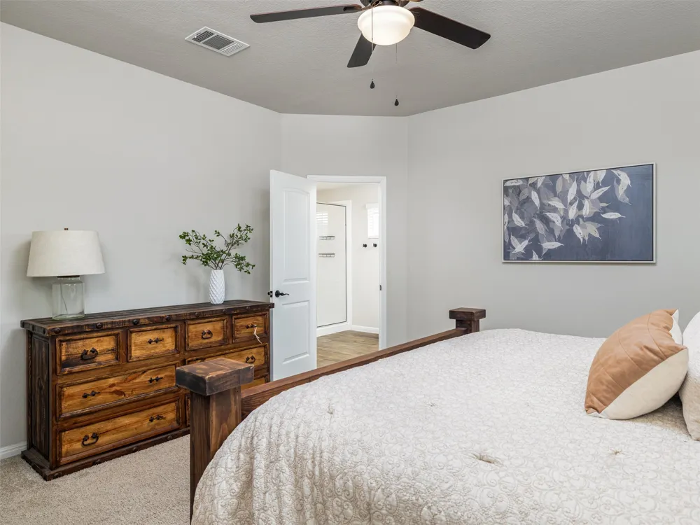 439 Hunter Loop Loop Bertram, TX 78605