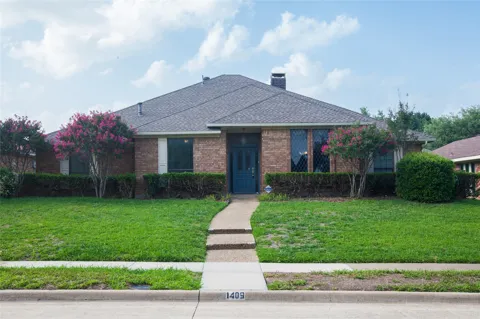 1409 Geneva Lane