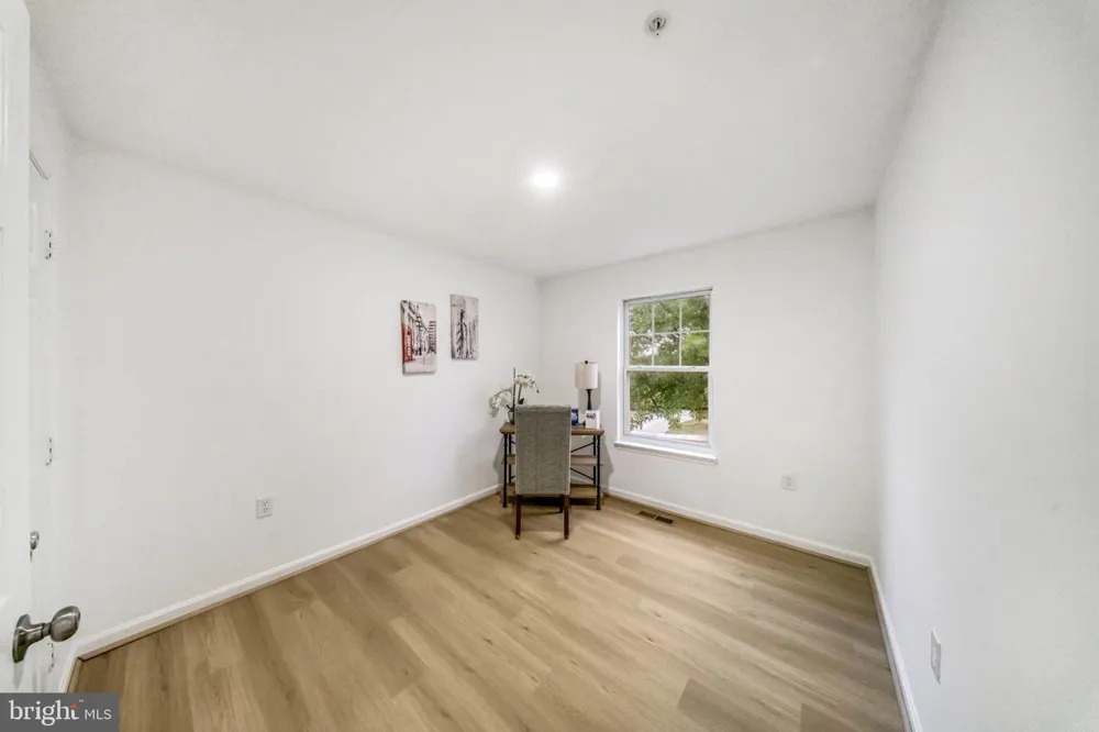 913 VARNEY STREET SE Washington, DC 20032