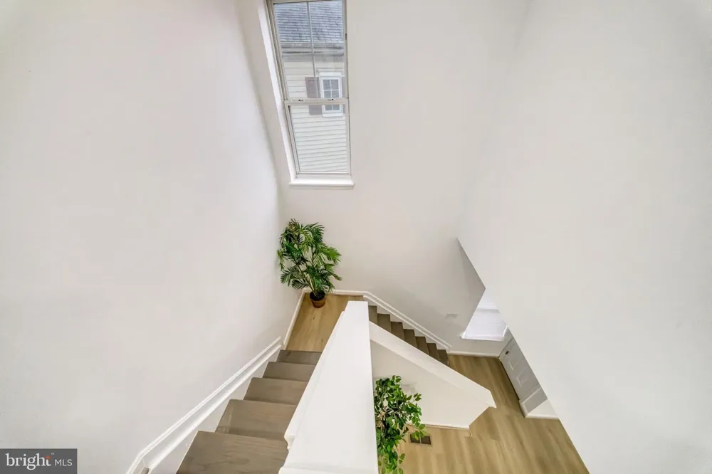 913 VARNEY STREET SE Washington, DC 20032